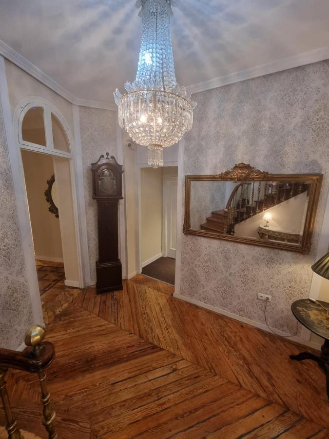 Le Petit Palue- Flora Hotell Madrid Eksteriør bilde